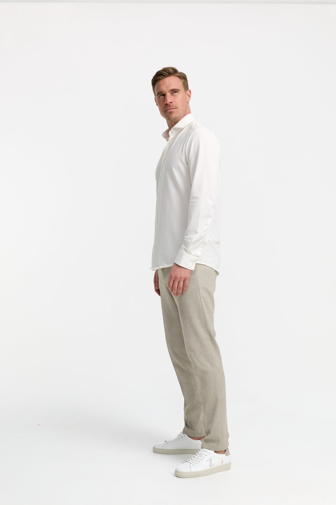 Herren Hemd DiHans in Offwhite, Seitenansicht
