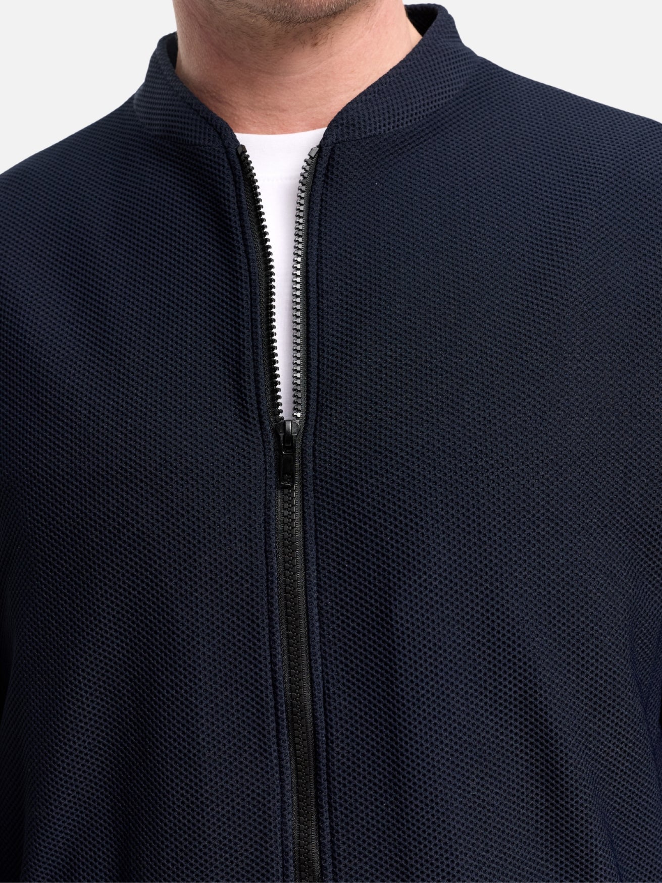 231669-680 DiAudio | Navy