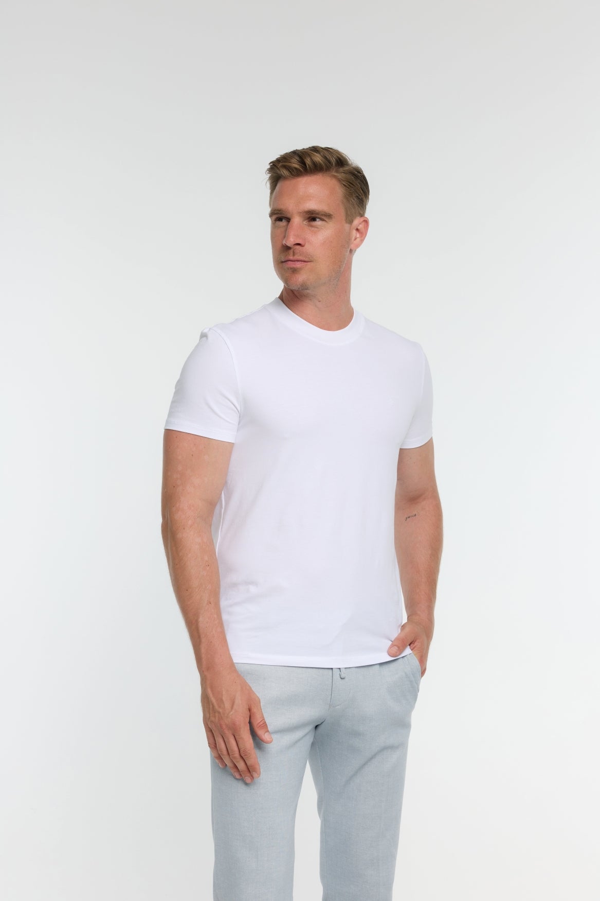 201-100 DiFlo 201-100 — White, Seitenansicht