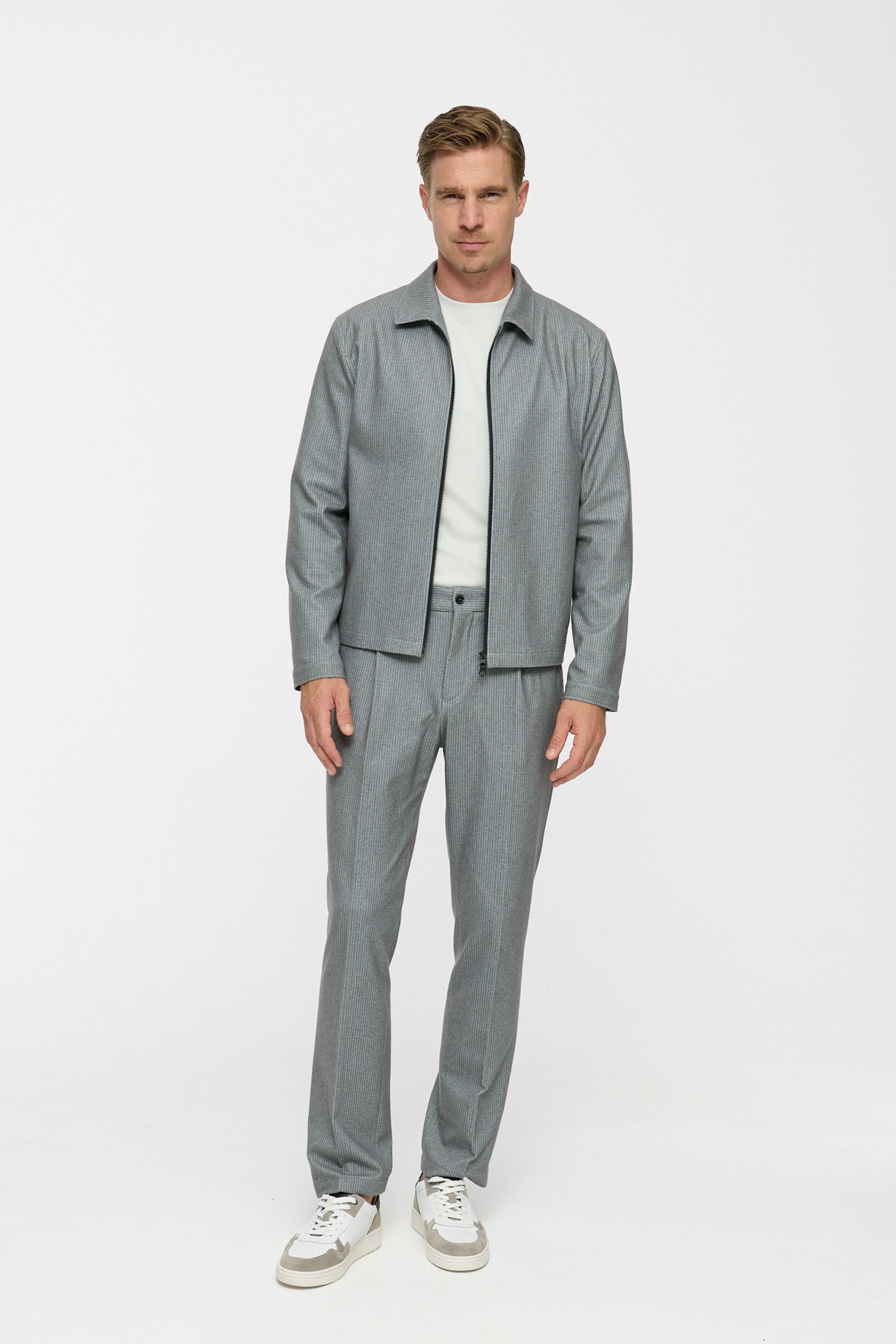 Jersey Anzug 252690-370 Grey